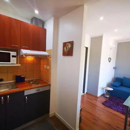 아파트 Airport Garden