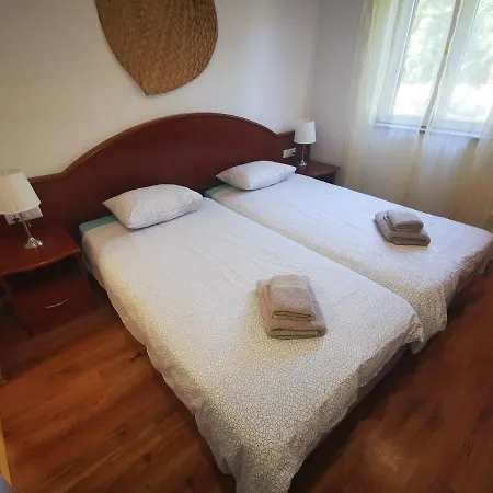 Airport Garden * Čilipi