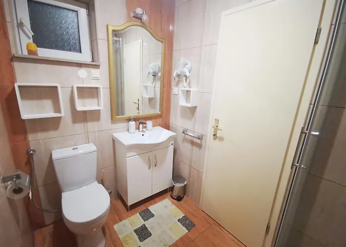 דירה Airport Garden